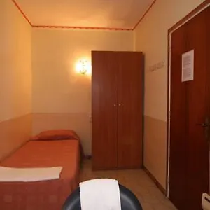 2* Casa de hóspedes Rembrandt